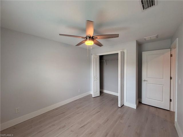 233 SW 47th TER, Cape Coral, FL 33914