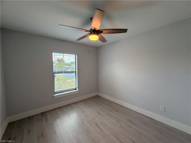 233 SW 47th TER, Cape Coral, FL 33914