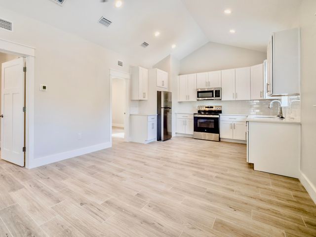 116 East Georgie, Point Washington, FL 32459