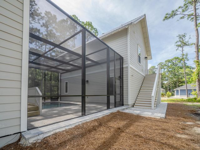 116 East Georgie, Point Washington, FL 32459