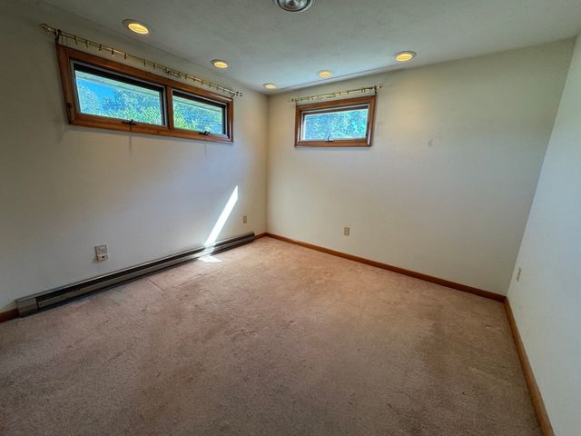 50 Van Horn St, Chicopee, MA 01013