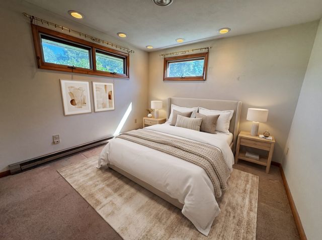 50 Van Horn St, Chicopee, MA 01013