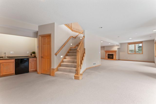 2090 Jade Lane NE, Rochester, MN 55906