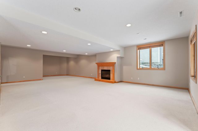 2090 Jade Lane NE, Rochester, MN 55906