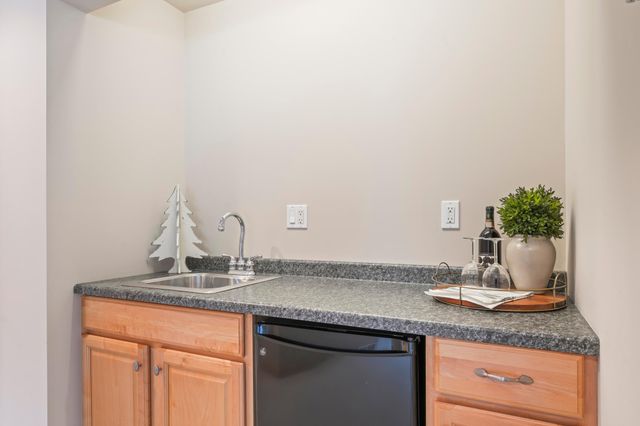 2090 Jade Lane NE, Rochester, MN 55906