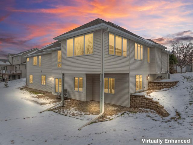 2090 Jade Lane NE, Rochester, MN 55906