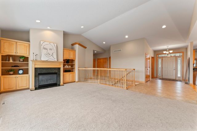 2090 Jade Lane NE, Rochester, MN 55906