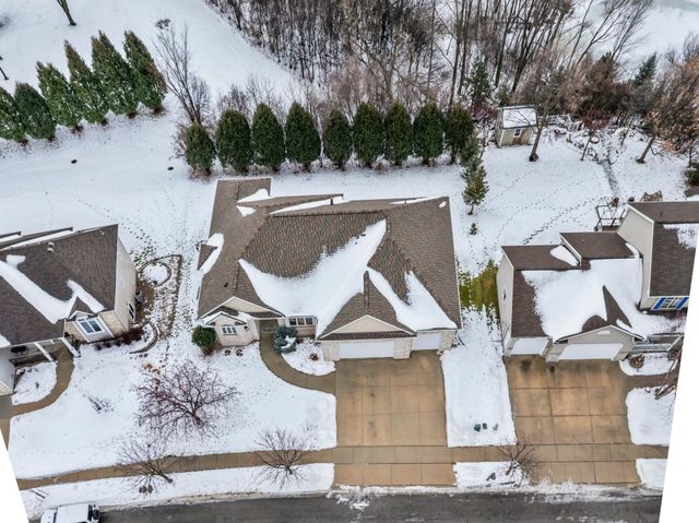 2090 Jade Lane NE, Rochester, MN 55906