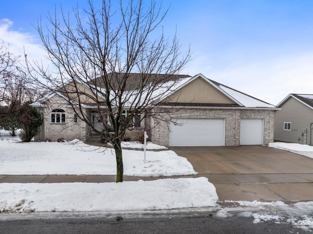 2090 Jade Lane NE, Rochester, MN 55906