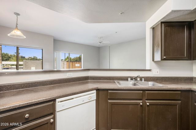 4644 N 22ND Street 1017, Phoenix, AZ 85016