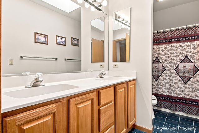 8420 Saint Moritz Drive, Spring Grove, IL 60081