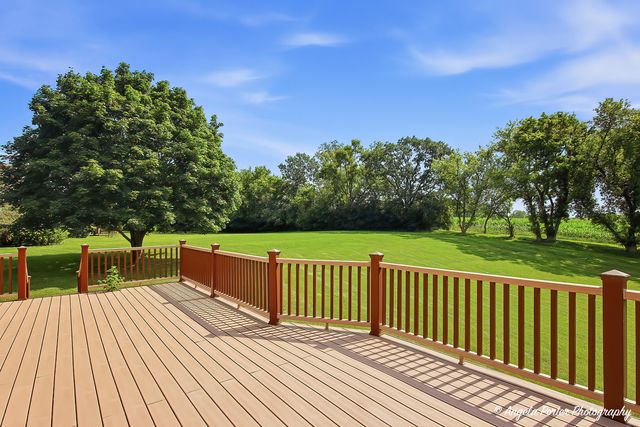 8420 Saint Moritz Drive, Spring Grove, IL 60081
