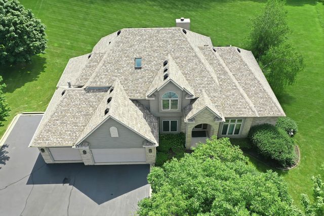 8420 Saint Moritz Drive, Spring Grove, IL 60081