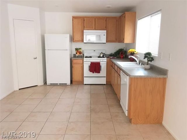 544 Mayfair Walk Avenue, Las Vegas, NV 89178