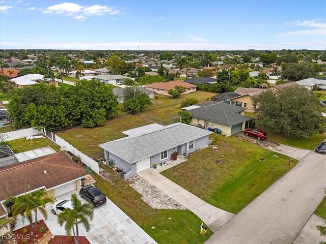 1815 SE 8th TER, Cape Coral, FL 33990