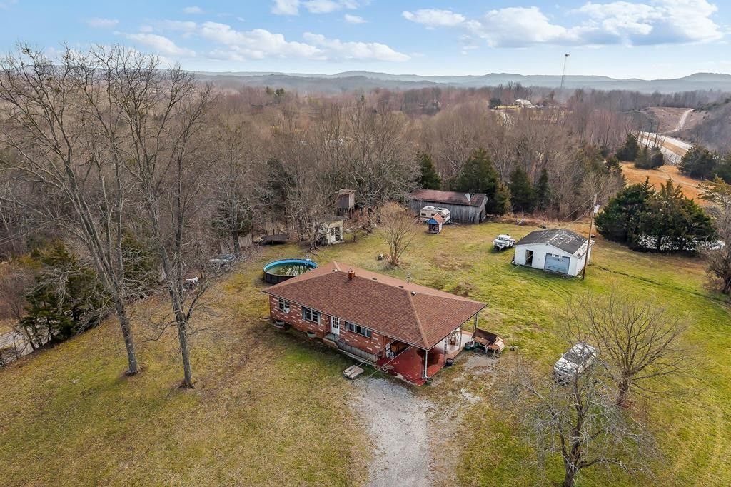 43 Joe Ridge Rd, Celina, TN 38551