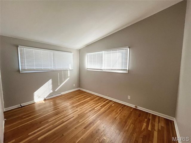 10700 Hallstead Drive, St Louis, MO 63136