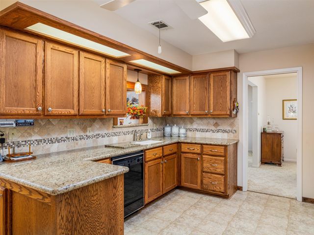 1704 Yokley RD, Rockdale, TX 76567