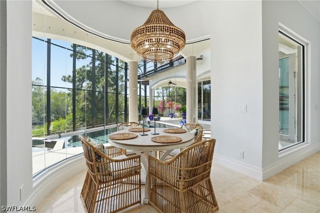 1237 Pocantico LN, Naples, FL 34110