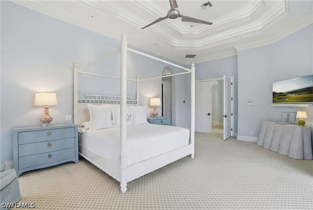 1237 Pocantico LN, Naples, FL 34110