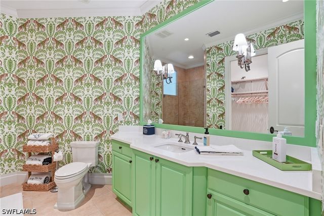 1237 Pocantico LN, Naples, FL 34110