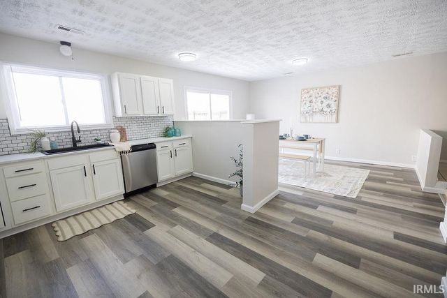 1438 W 13th Street, Muncie, IN 47302