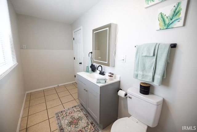 1438 W 13th Street, Muncie, IN 47302