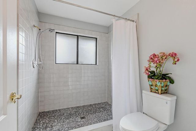 106 Graeagle Ct, Roseville, CA 95678