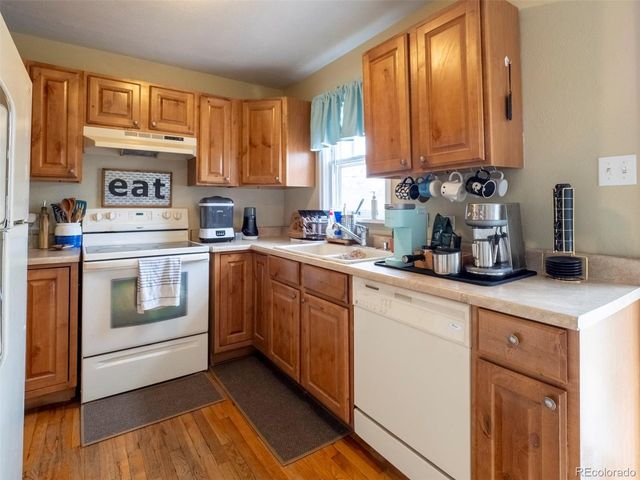 2880 Oneida St, Denver, CO 80207