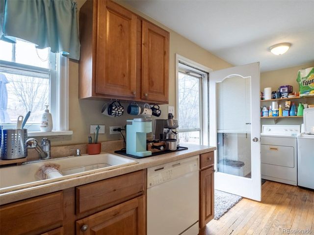 2880 Oneida St, Denver, CO 80207