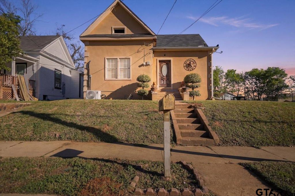 510 E Bow St, Tyler, TX 75702