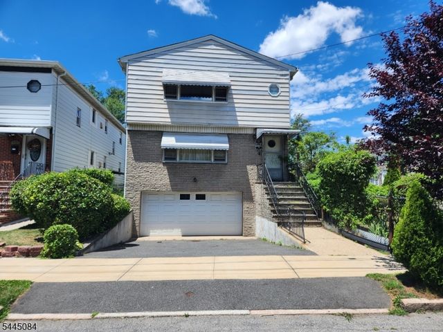 497 Clinton Pl, Newark City, NJ 07112