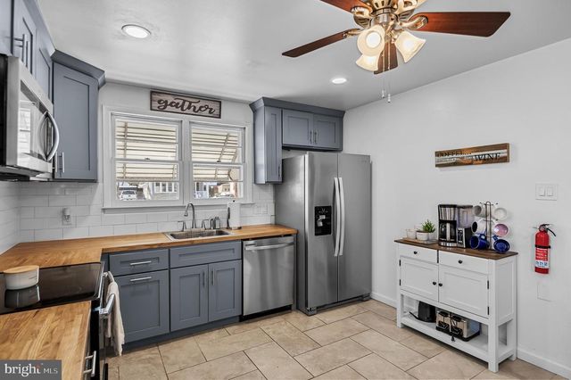 409 LIPPINCOTT AVE, Riverside, NJ 08075