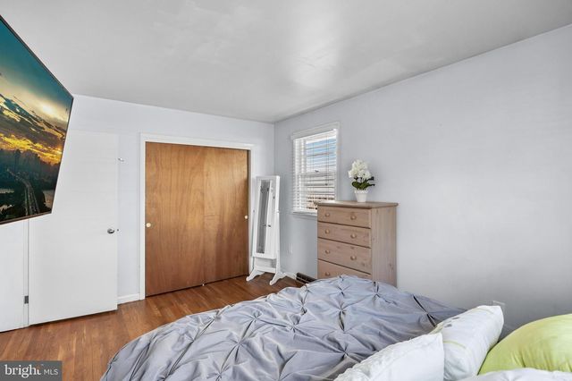 409 LIPPINCOTT AVE, Riverside, NJ 08075