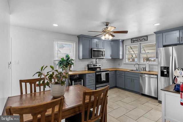 409 LIPPINCOTT AVE, Riverside, NJ 08075