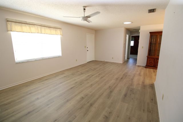 402 Casuarina Circle, St Augustine, FL 32086