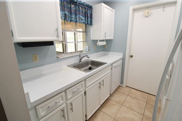 402 Casuarina Circle, St Augustine, FL 32086