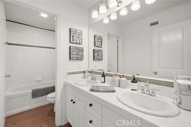 17 Regents Park, Ladera Ranch, CA 92694