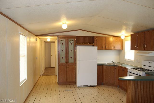 3851 West Donner Street, Pahrump, NV 89048