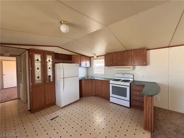 3851 West Donner Street, Pahrump, NV 89048