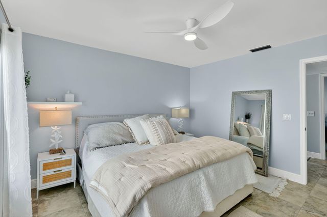 950 S Kanner Highway 129, Stuart, FL 34994