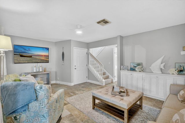 950 S Kanner Highway 129, Stuart, FL 34994