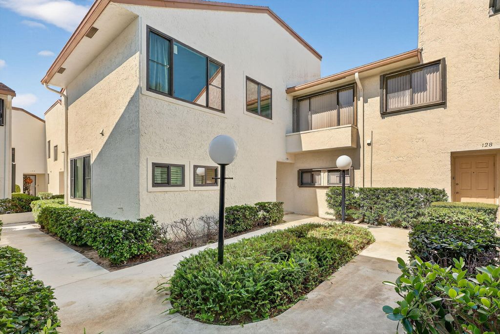 950 S Kanner Highway 129, Stuart, FL 34994