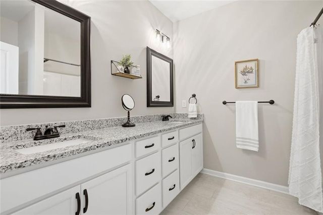 1528 Bluff Valley Circle, Gainesville, GA 30504