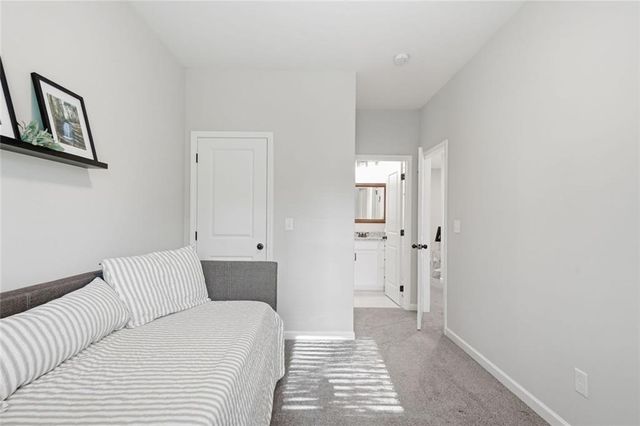 1528 Bluff Valley Circle, Gainesville, GA 30504