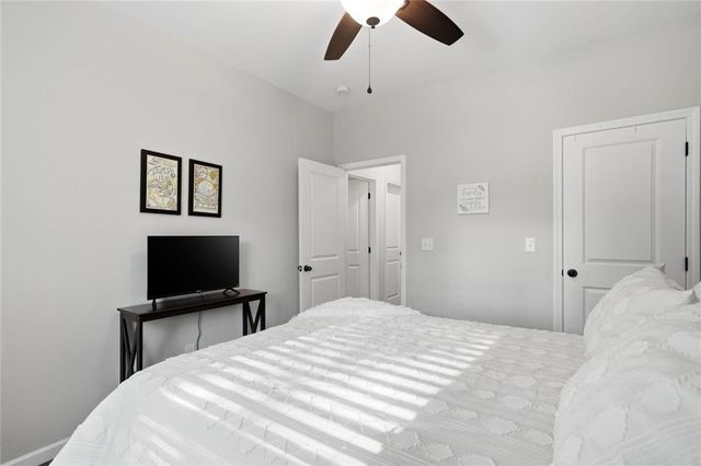 1528 Bluff Valley Circle, Gainesville, GA 30504