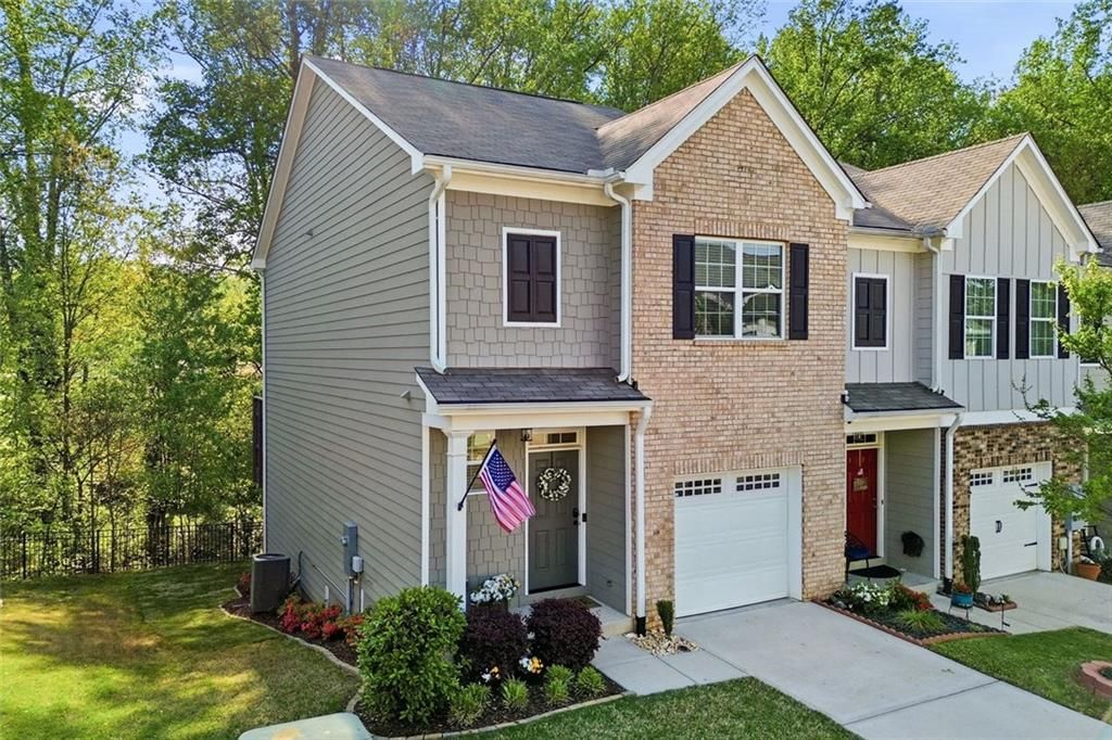 1528 Bluff Valley Circle, Gainesville, GA 30504