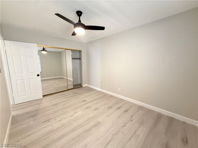 325 Greenfield Lane, Las Vegas, NV 89107