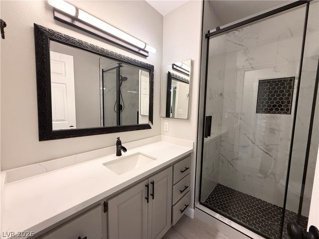 325 Greenfield Lane, Las Vegas, NV 89107