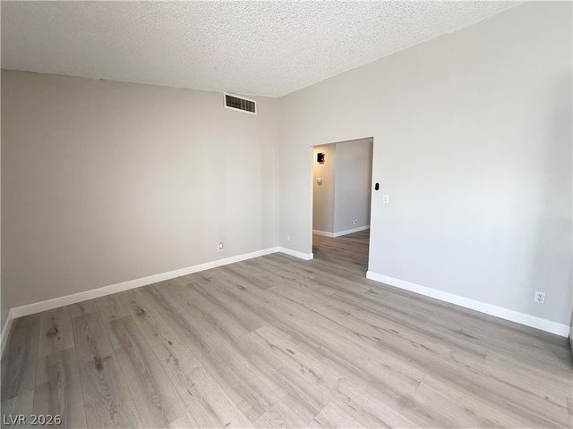 325 Greenfield Lane, Las Vegas, NV 89107